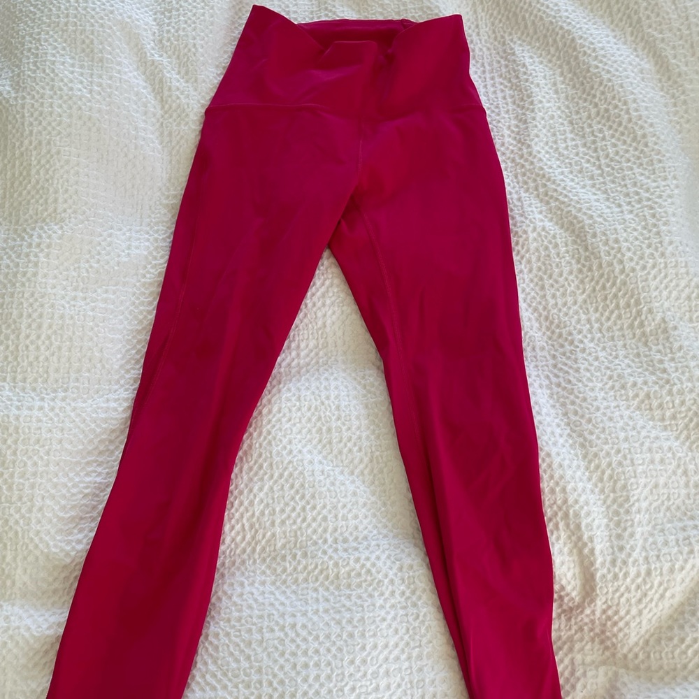 EUC Hot pink lululemon size 4 leggings.